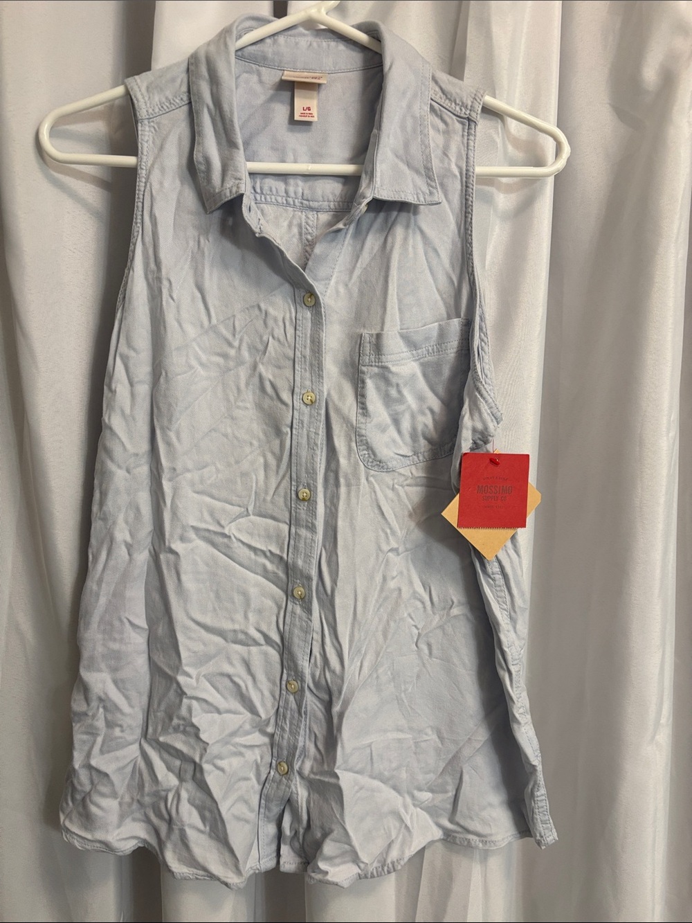 Mossimo Supply Co. Light Blue Sleeveless Button-Down Shirt